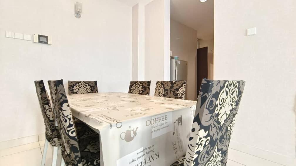 Jb Shopping Mall Apartment *