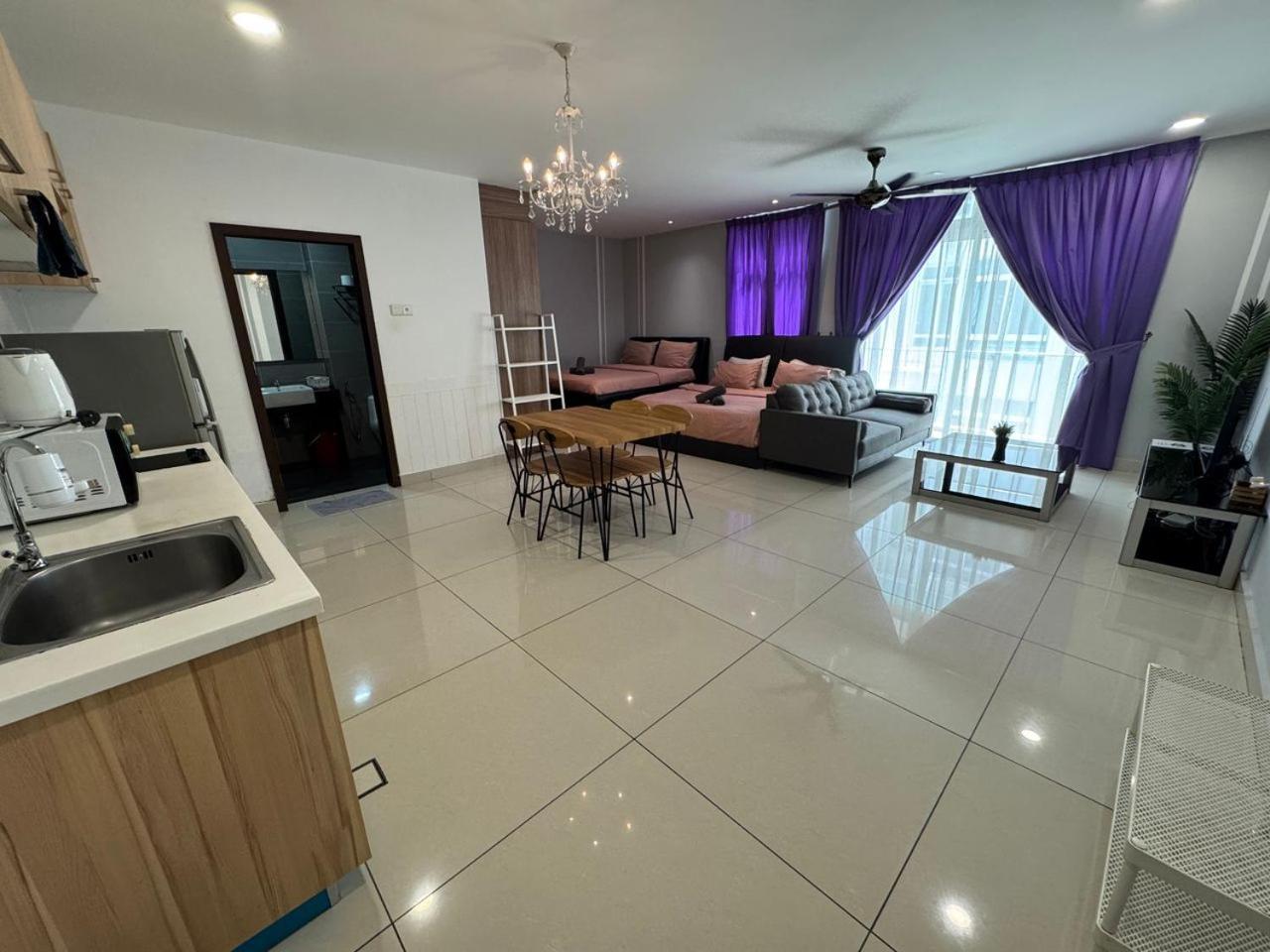 Jb Shopping Mall Apartemen