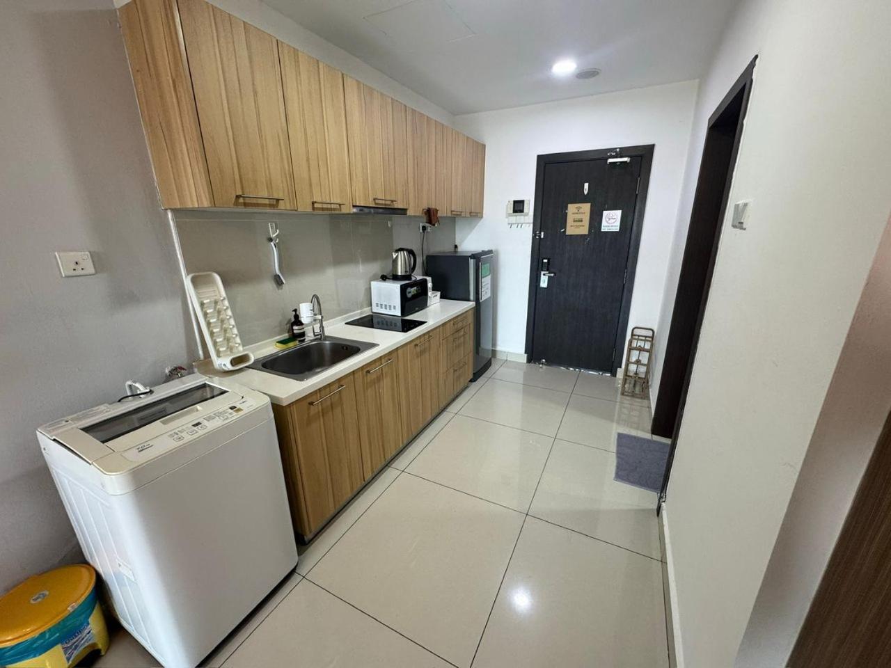 Jb Shopping Mall Apartemen *